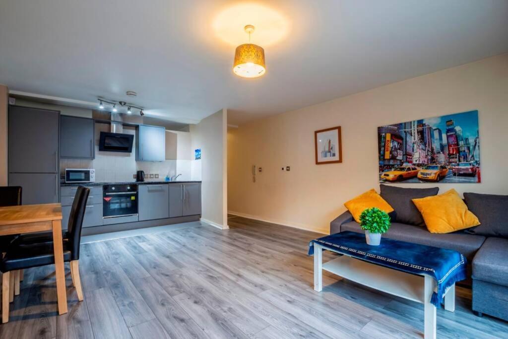 Central Apartment In The Heart Of Liverpool Eksteriør billede